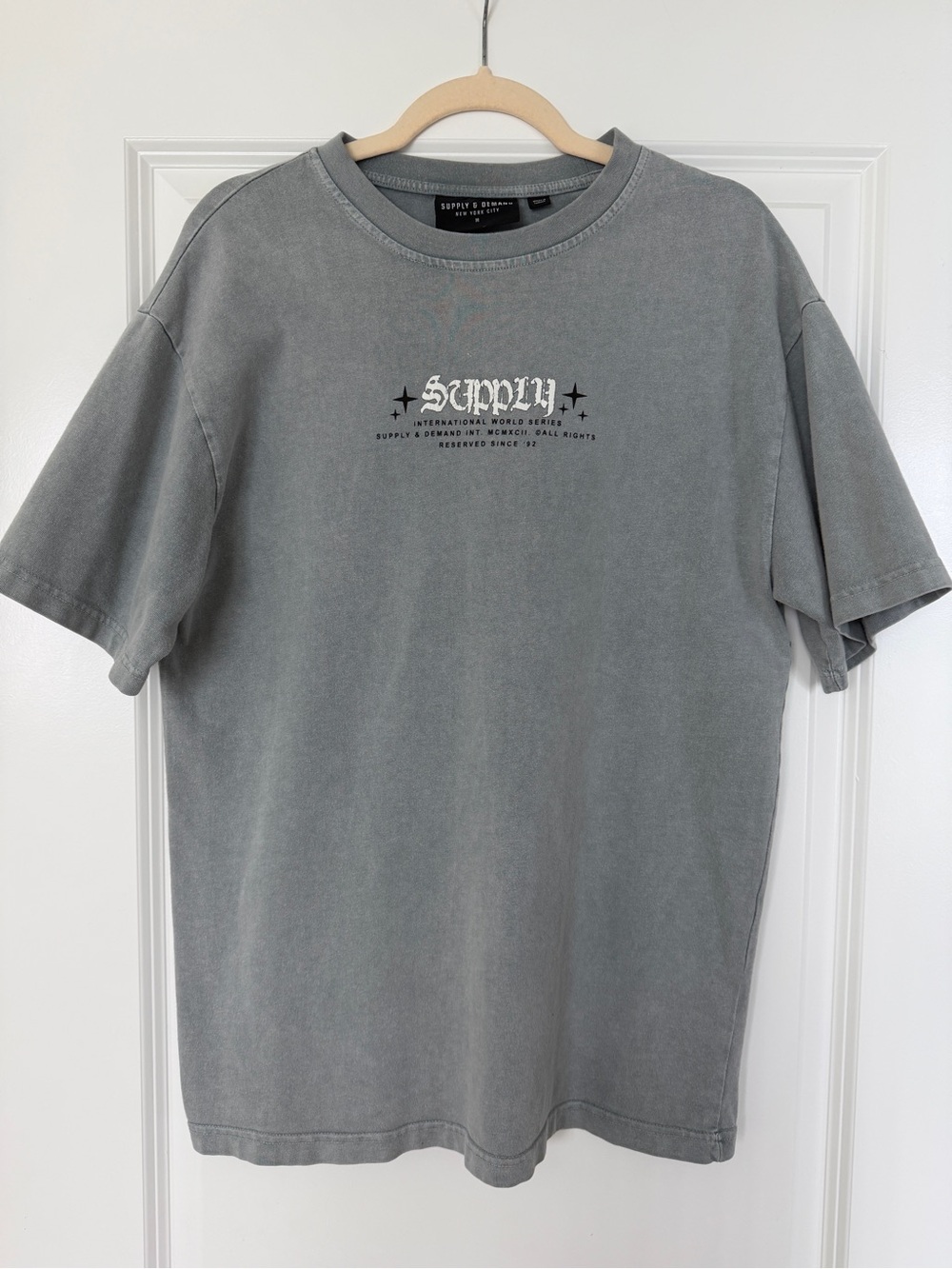 Men’s Supply & Demand Graphic Shirt Gray Vintage Wash